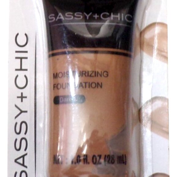 Sassy + Chic Moisturizing Foundation# Dark (Set of 2) - Picture 3 of 3